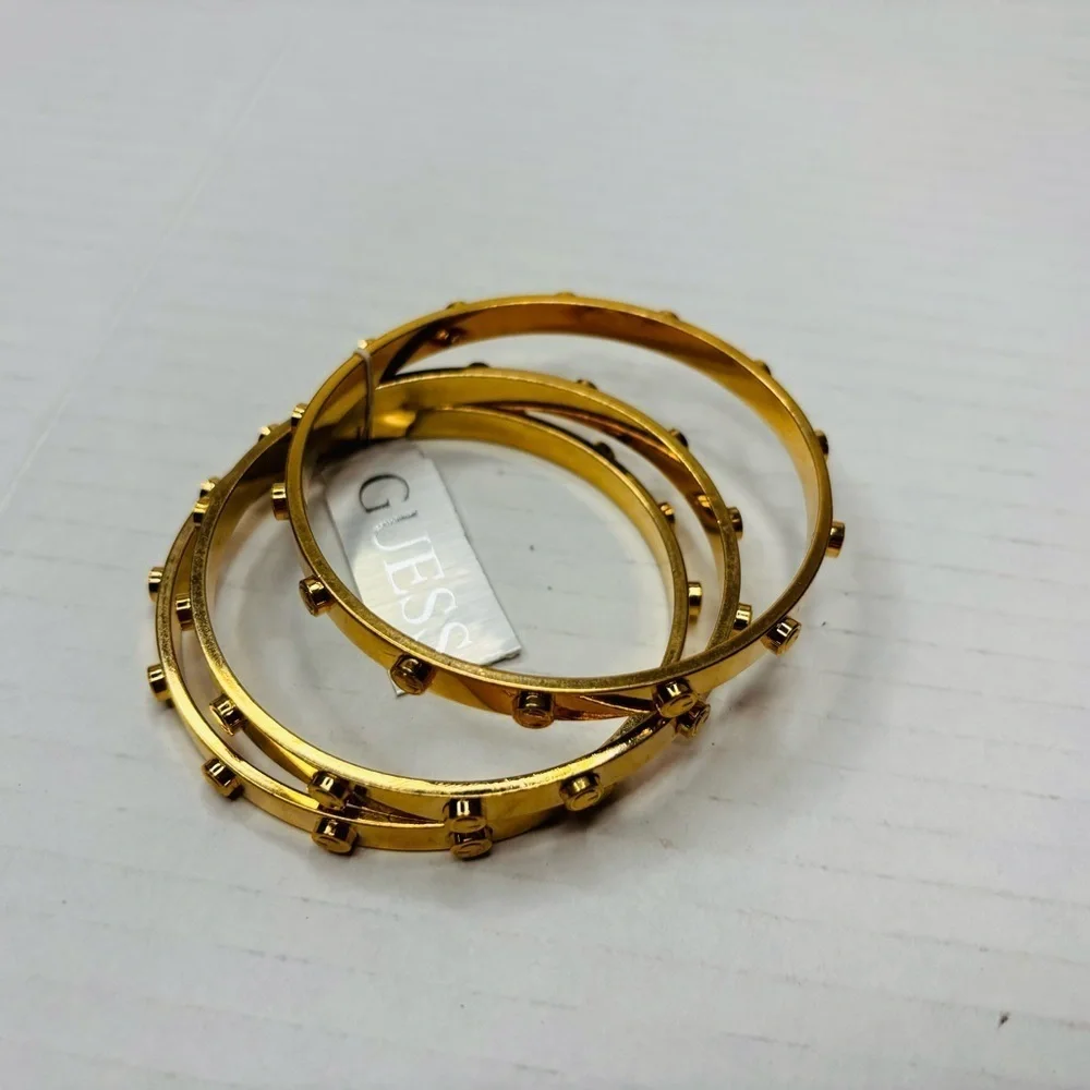 New GUESS Raised Stud Gold Bangle Set